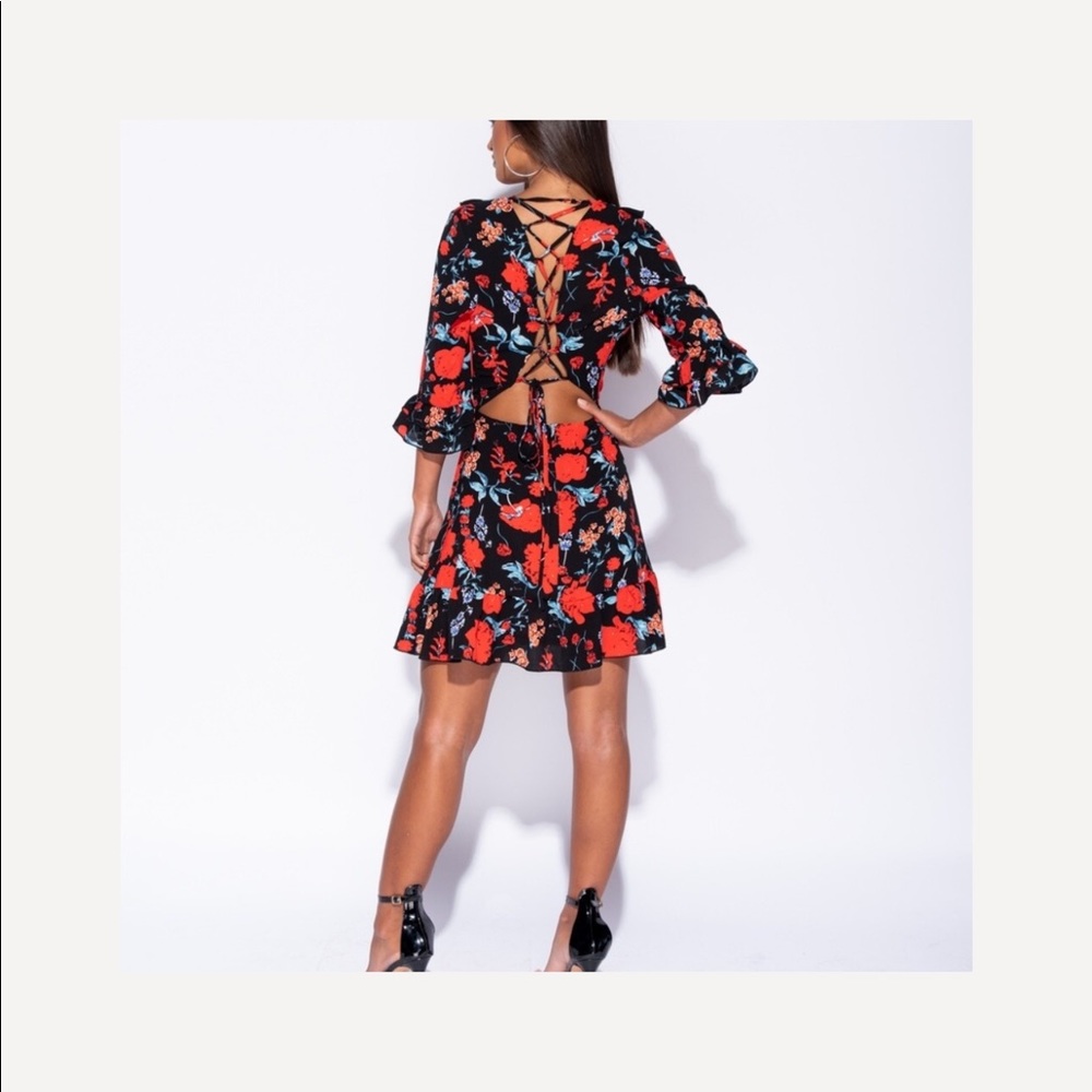Chloe Floral Romance Wrap Dress - Picture 4 of 8